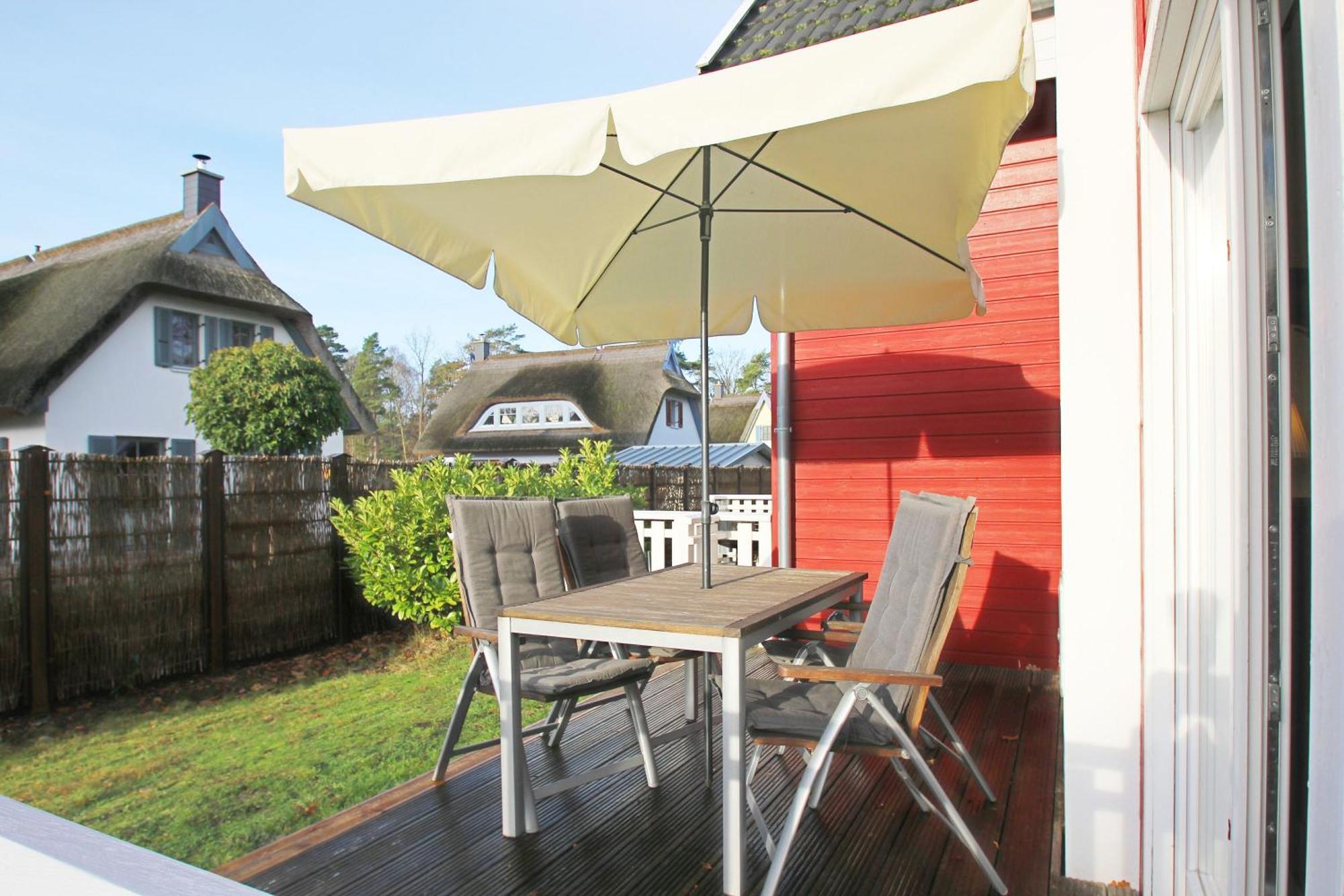 Ferienhaus Wellenlaeufer Haus - Sauna, Terrasse, Garten Glowe Bagian luar foto